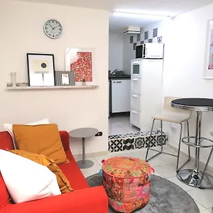 Apartment Mercanti Attic Version, Milan